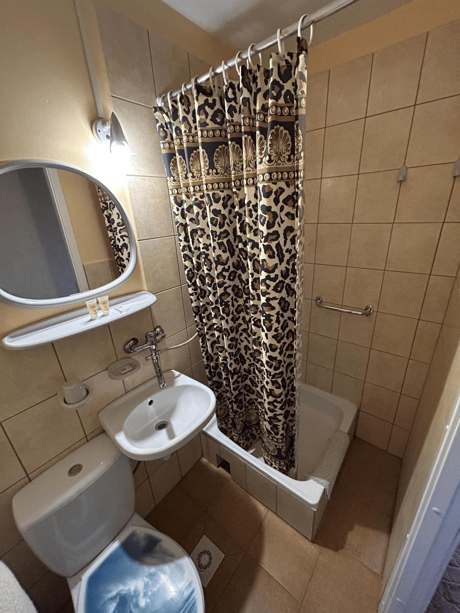 Hotel Talsi Ngoại thất bức ảnh