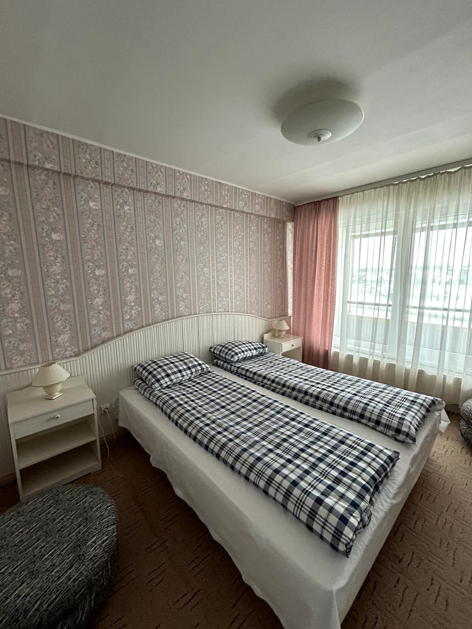 Hotel Talsi Ngoại thất bức ảnh