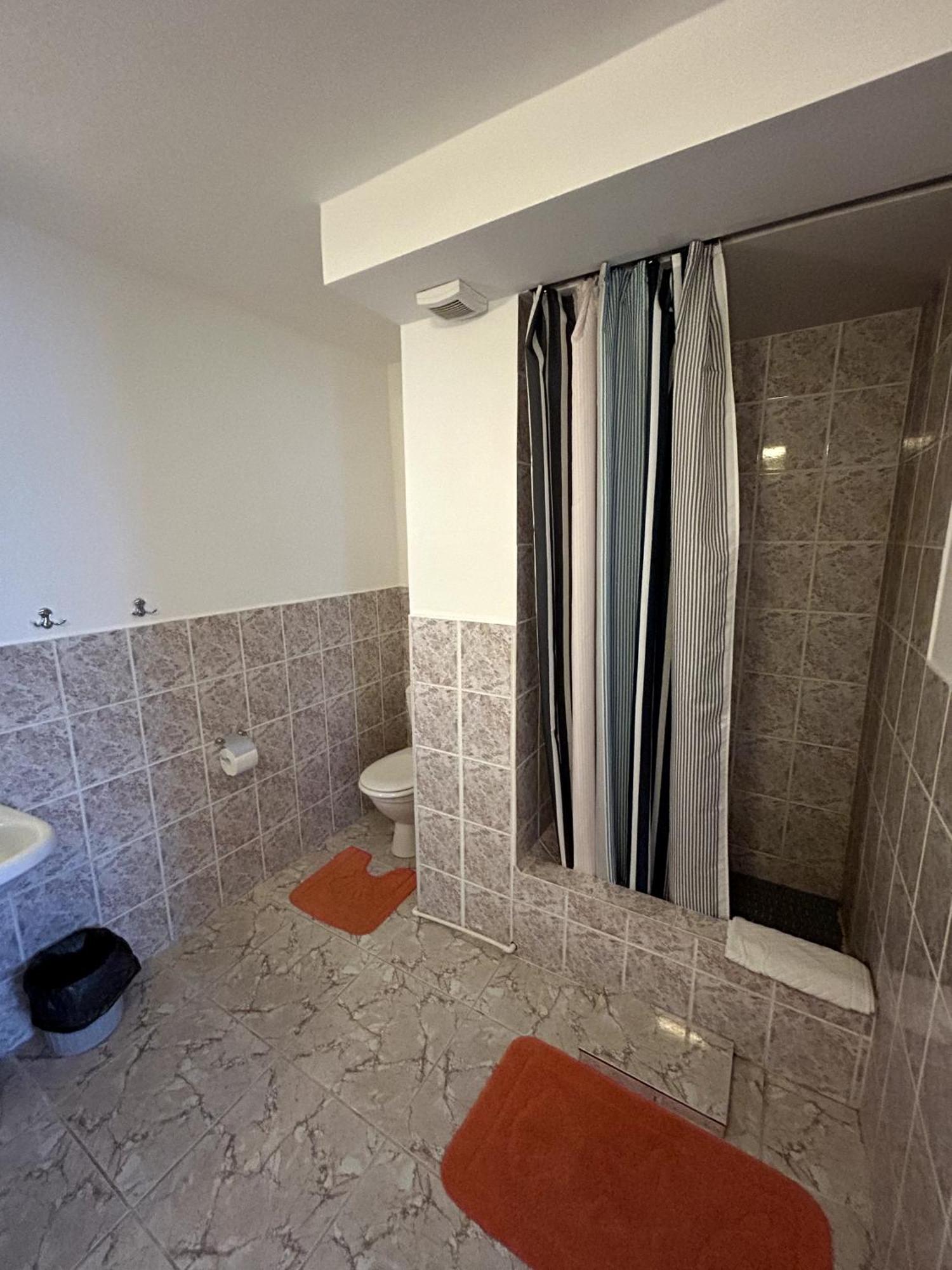 Hotel Talsi Ngoại thất bức ảnh